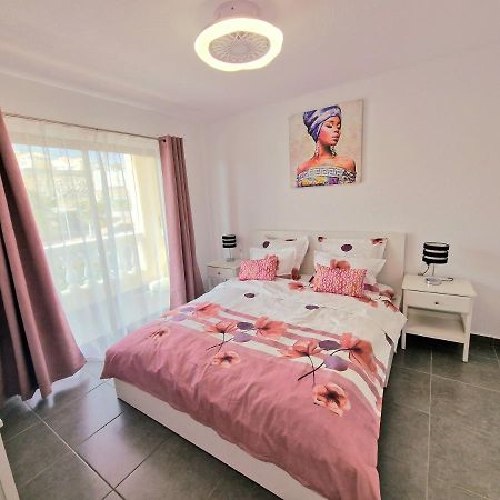 Rhea Calista Apartament ลอส กริสเตียนอส ภายนอก รูปภาพ