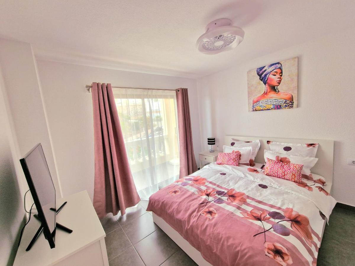 Rhea Calista Apartament ลอส กริสเตียนอส ภายนอก รูปภาพ
