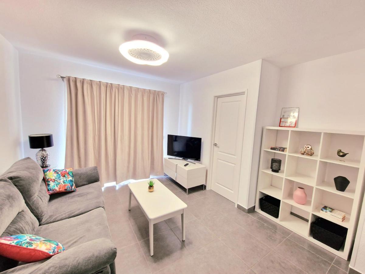 Rhea Calista Apartament ลอส กริสเตียนอส ภายนอก รูปภาพ