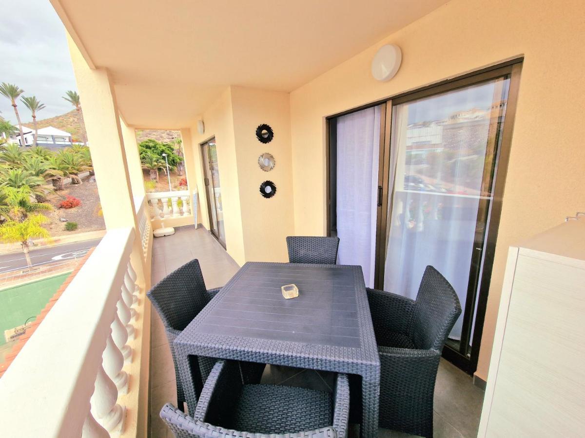 Rhea Calista Apartament ลอส กริสเตียนอส ภายนอก รูปภาพ
